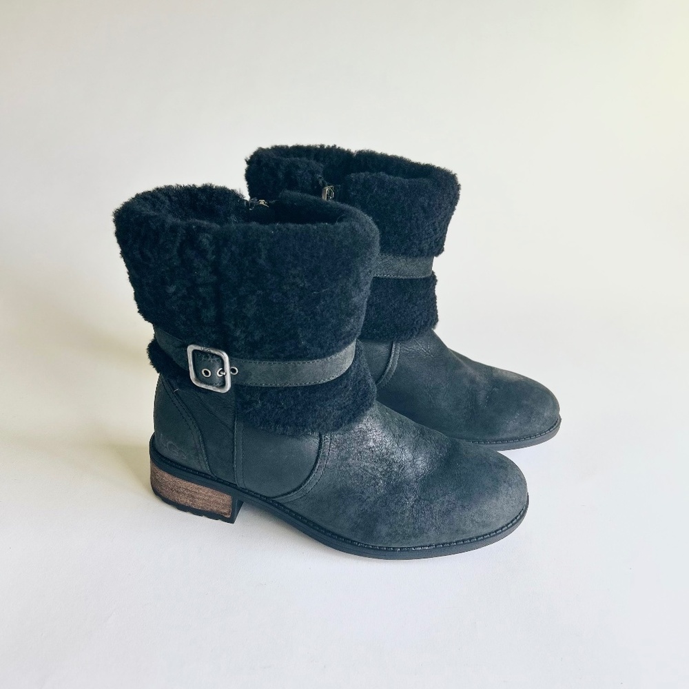 UGG Black Waterproof Sheepskin Leather Mid Calf Winter Boots size 8.5